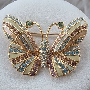Beautiful Swarovski Crystal Butterfly Rhodium Plated Brooch- Excellent Condition
